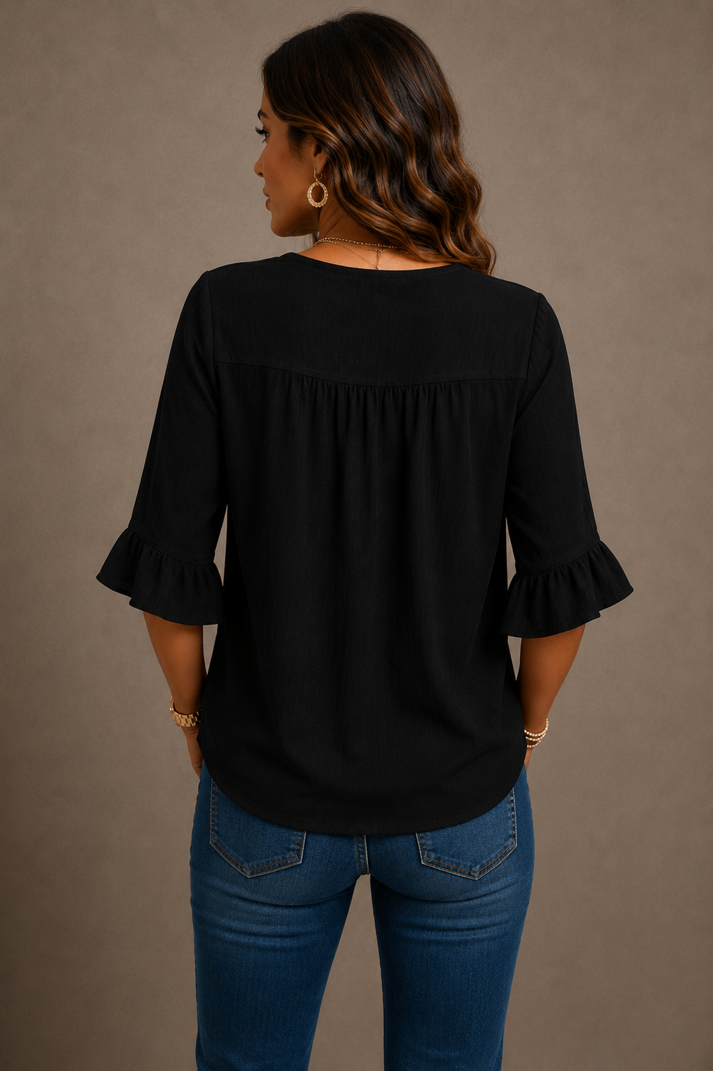 Julia - Blusa de algodón y lino liso con botones de madera y volantes